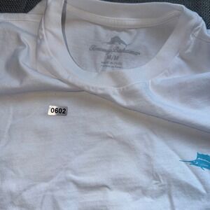 Tommy Bahama Mens White Tiki Statue Graphic T-Shirt Size M Short Sleeve Cotton